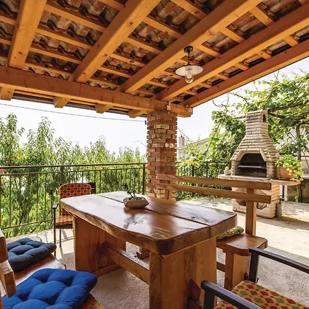 Stunning In With House Sea View *