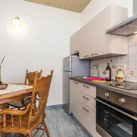 Awesome In With Kitchen Appartamento