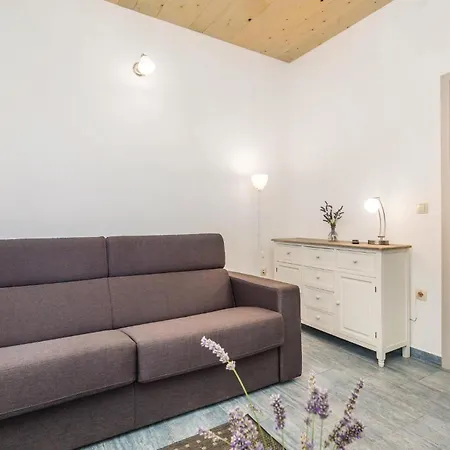 Appartement Awesome In With Kitchen *